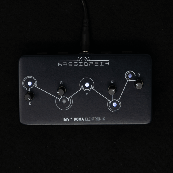 Kassiopeia Top Dark Background