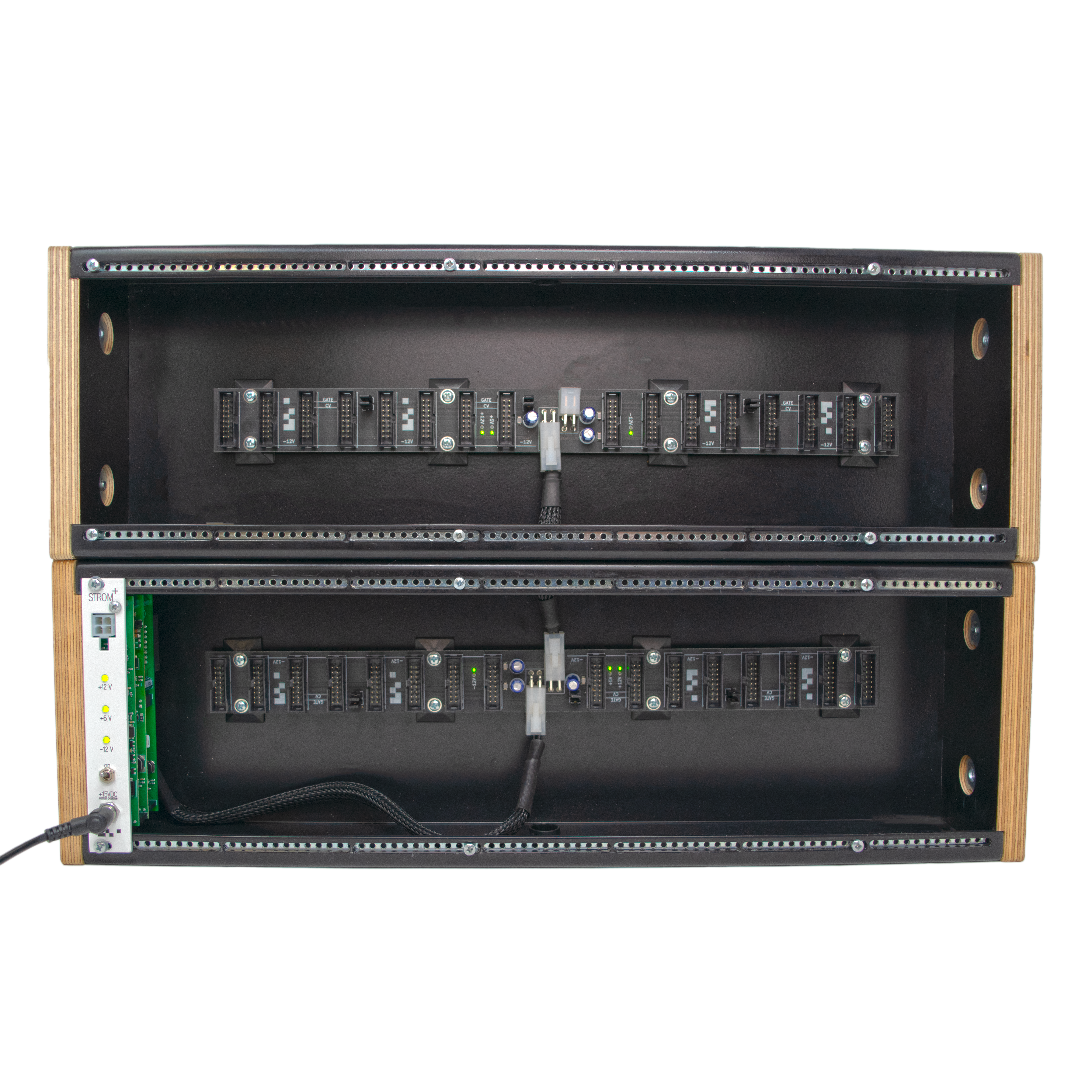 Powered Eurorack Cases – KOMA Elektronik